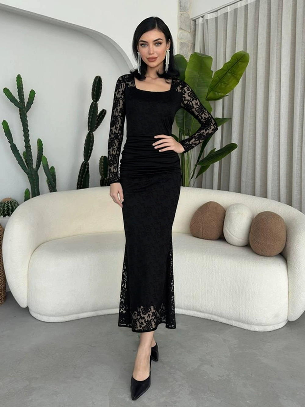 ZARA Elegant Stylish Square Neck Lace Patch Slimming Pleated Long Dress